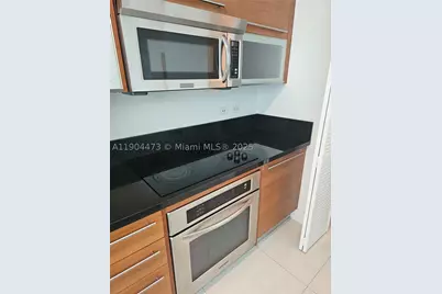 244 Biscayne #908, Miami, FL 33132 - Photo 12