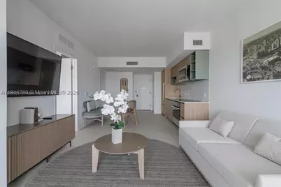 159 NE 6th #3404, Miami, FL 33132 - Photo 2