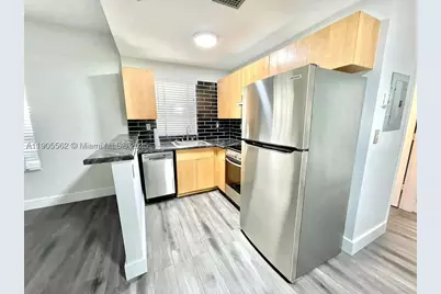 1542 Drexel #107, Miami Beach, FL 33139 - Photo 2