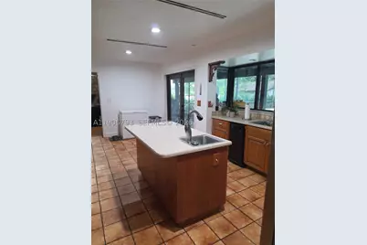 18750 SW 207th, Miami, FL 33187 - Photo 16