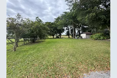 18750 SW 207th, Miami, FL 33187 - Photo 4