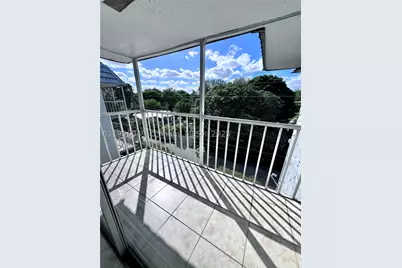 12290 NE 11th #305, North Miami, FL 33161 - Photo 18
