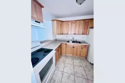 12290 NE 11th #305, North Miami, FL 33161 - Photo 4