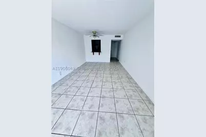 12290 NE 11th #305, North Miami, FL 33161 - Photo 8