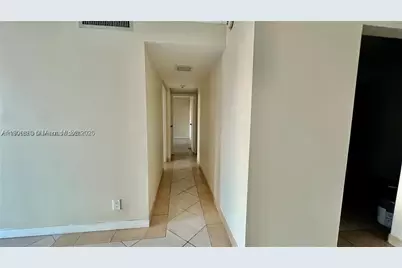 100 Bayview #607, Sunny Isles Beach, FL 33160 - Photo 4