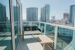 41 SE 5th, Miami, FL 33131 - Photo 4