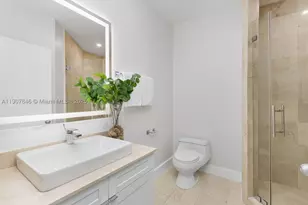 808 Brickell Key, Miami, FL 33131 - Photo 34