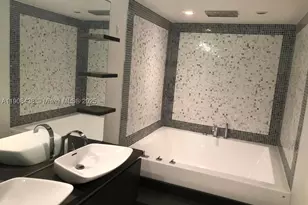 200 Biscayne Blvd, Miami, FL 33131 - Photo 32