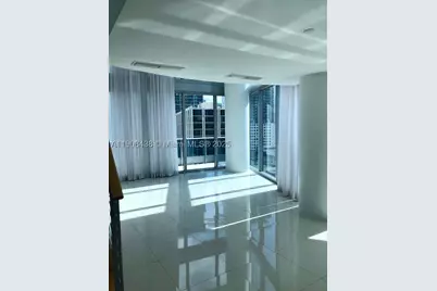 200 Biscayne Boulevard #902, Miami, FL 33131 - Photo 22