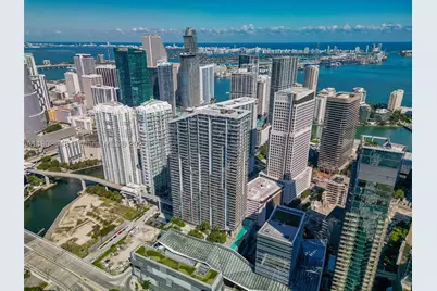68 SE 6th #2505, Miami, FL 33131 - Photo 18