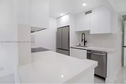 13250 SW 7th #204L, Pembroke Pines, FL 33027 - Photo 6