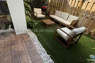 15929 SW 2nd, Pembroke Pines, FL 33027 - Photo 6