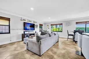 15462 SW 115th, Miami, FL 33196 - Photo 12
