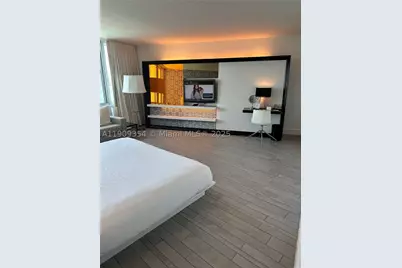 1100 West #1206, Miami Beach, FL 33139 - Photo 2