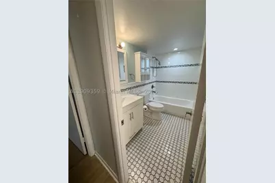 8411 NW 8th #203, Miami, FL 33126 - Photo 6