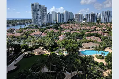 21055 Yacht Club #1602, Aventura, FL 33180 - Photo 4