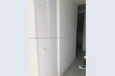 438 NE 210th Cir #203-4B, Miami, FL 33179 - Photo 2