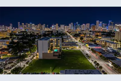 1110 NW 1 #502, Miami, FL 33128 - Photo 2
