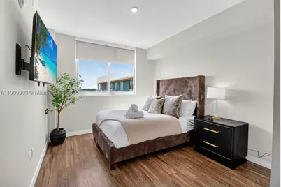 1110 NW 1 #413, Miami, FL 33128 - Photo 12