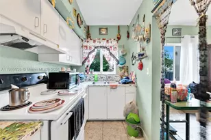 427 NW 84th, Miami, FL 33150 - Photo 24