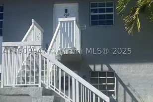 438 NE 210th Circle, Miami, FL 33179 - Photo 1