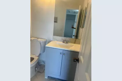 438 NE 210th Cir #202-4B, Miami, FL 33179 - Photo 10