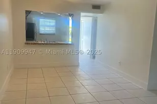 438 NE 210th Circle, Miami, FL 33179 - Photo 16