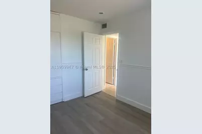 438 NE 210th Cir #202-4B, Miami, FL 33179 - Photo 22