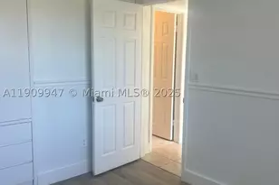 438 NE 210th Circle, Miami, FL 33179 - Photo 22