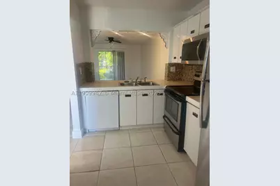 438 NE 210th Cir #202-4B, Miami, FL 33179 - Photo 6