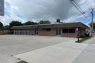 1001 W Midway, Fort Pierce, FL 34982 - Photo 1
