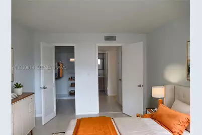 8400 Sunrise Lakes #106, Sunrise, FL 33322 - Photo 6