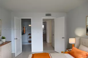 8400 Sunrise Lakes, Sunrise, FL 33322 - Photo 6