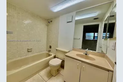 10825 SW 112th #302, Miami, FL 33176 - Photo 6