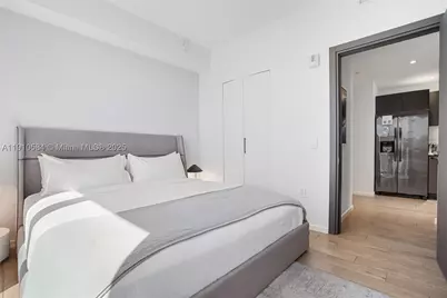 398 NE 5th #1811, Miami, FL 33132 - Photo 18