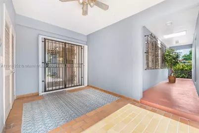 682 W 37th, Hialeah, FL 33012 - Photo 14