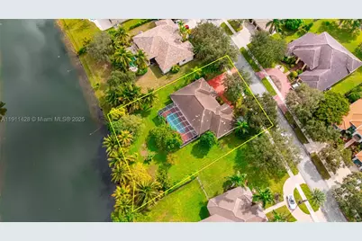 13875 SW 41st, Davie, FL 33330 - Photo 58