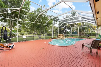 13875 SW 41st, Davie, FL 33330 - Photo 40