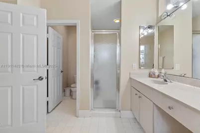 13875 SW 41st, Davie, FL 33330 - Photo 28