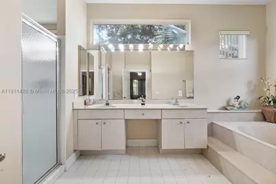 13875 SW 41st, Davie, FL 33330 - Photo 26