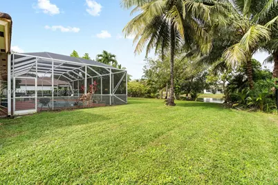 13875 SW 41st, Davie, FL 33330 - Photo 46