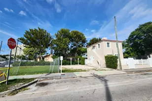 243 SW 10th, Miami, FL 33130 - Photo 2