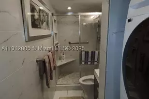 20515 E Country Club, Aventura, FL 33180 - Photo 10