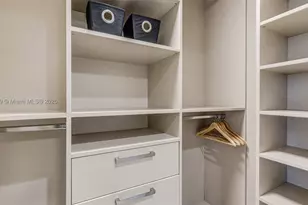 1000 Brickell, Miami, FL 33131 - Photo 30