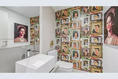1000 Brickell #3002, Miami, FL 33131 - Photo 10
