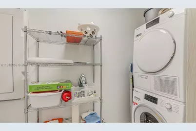 1000 Brickell #3002, Miami, FL 33131 - Photo 38