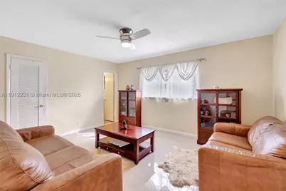 1943 Monroe #310D, Hollywood, FL 33020 - Photo 8