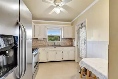 1943 Monroe #310D, Hollywood, FL 33020 - Photo 6