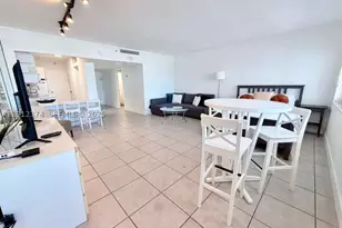 100 Lincoln, Miami Beach, FL 33139 - Photo 4
