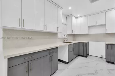 5850 NE 3rd, Miami, FL 33137 - Photo 20